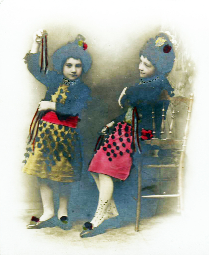 Niños, fotografía coloreada á man, 1903