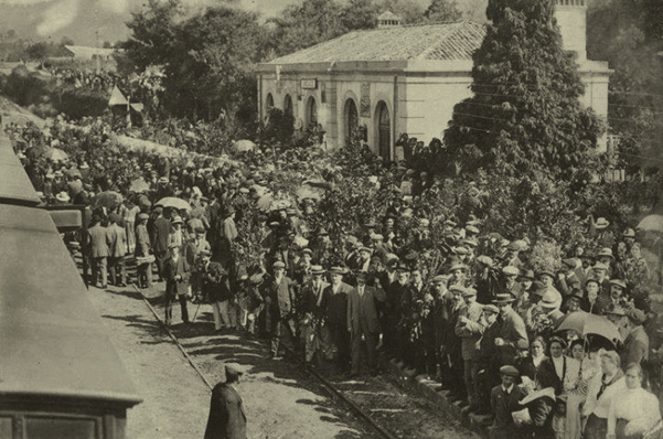 Chegada do tren a Arcade coa Excursión viguesa, 1911