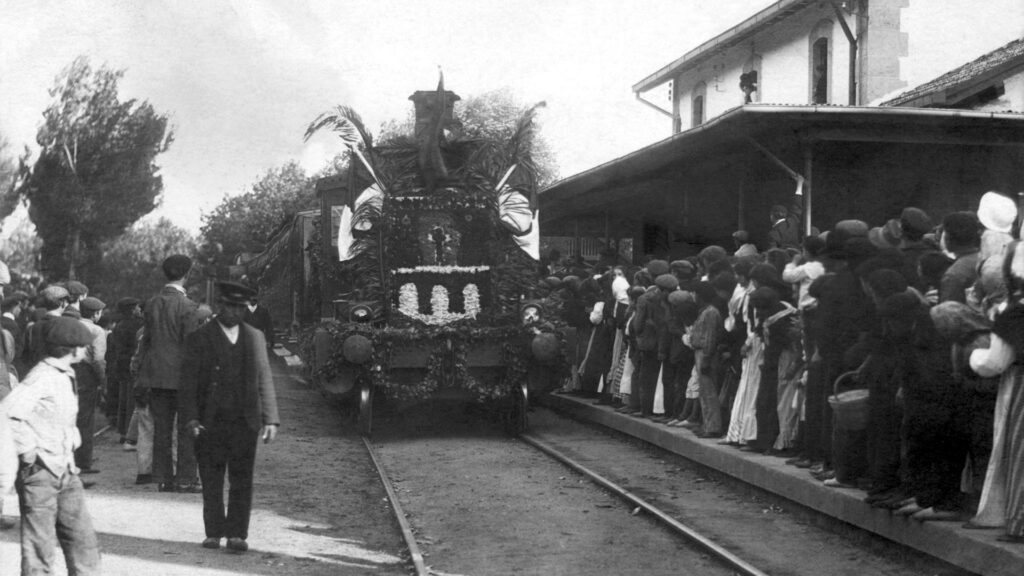 Viaxe en tren de Carril a Santiago. 1910
